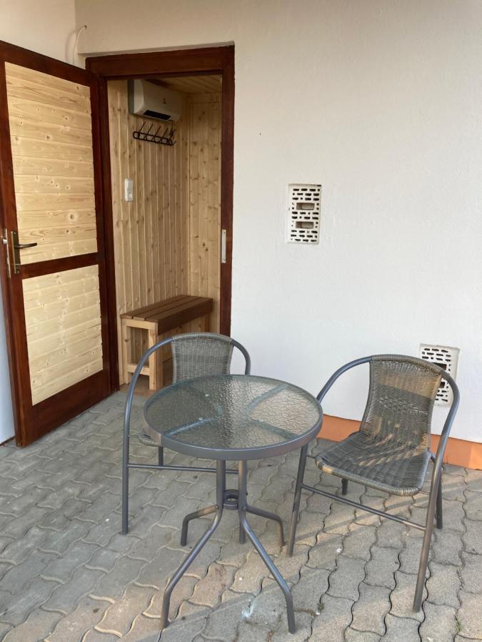 Kopa Vendeghaz Apartment Szigetvar Exterior photo